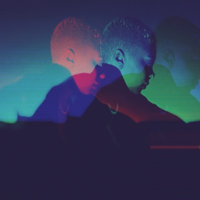 NEVER FALL IN LOVE (feat. XAV)