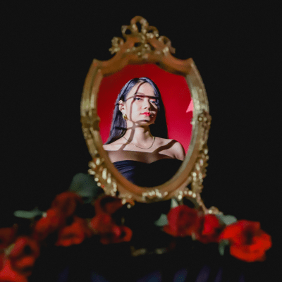 Close to Me - Tina Carzon
