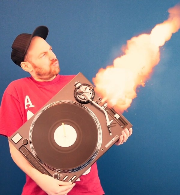 DJ FONG FONG